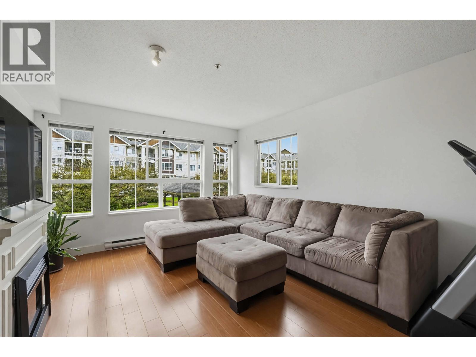 232 19673 Meadow Gardens Way, Pitt Meadows, British Columbia  V3Y 0A1 - Photo 16 - R3135995