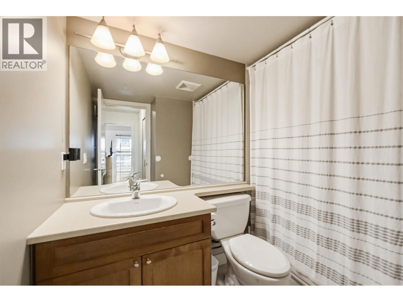 232 19673 Meadow Gardens Way, Pitt Meadows, British Columbia  V3Y 0A1 - Photo 21 - R3135995