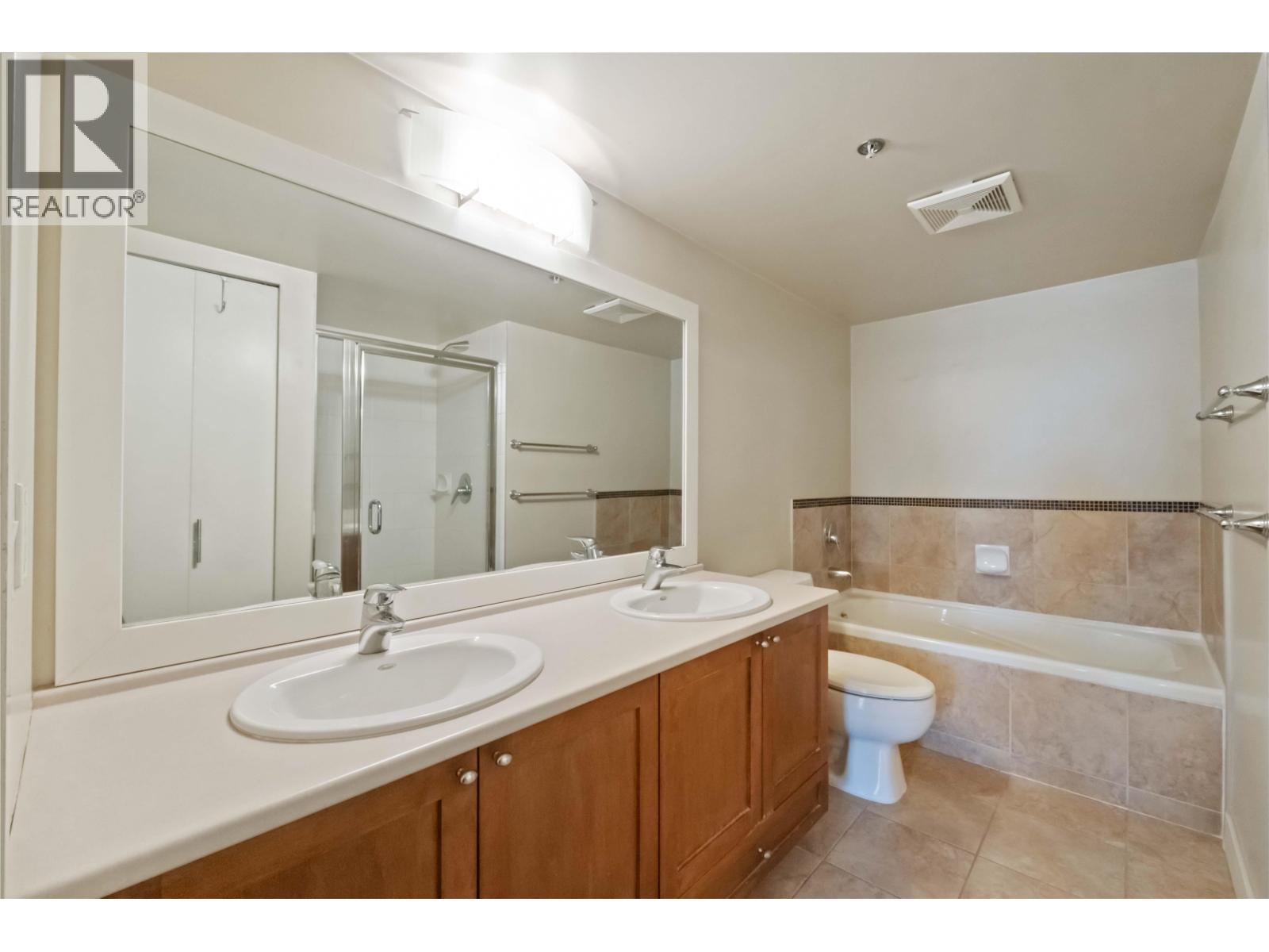 232 19673 Meadow Gardens Way, Pitt Meadows, British Columbia  V3Y 0A1 - Photo 25 - R3135995