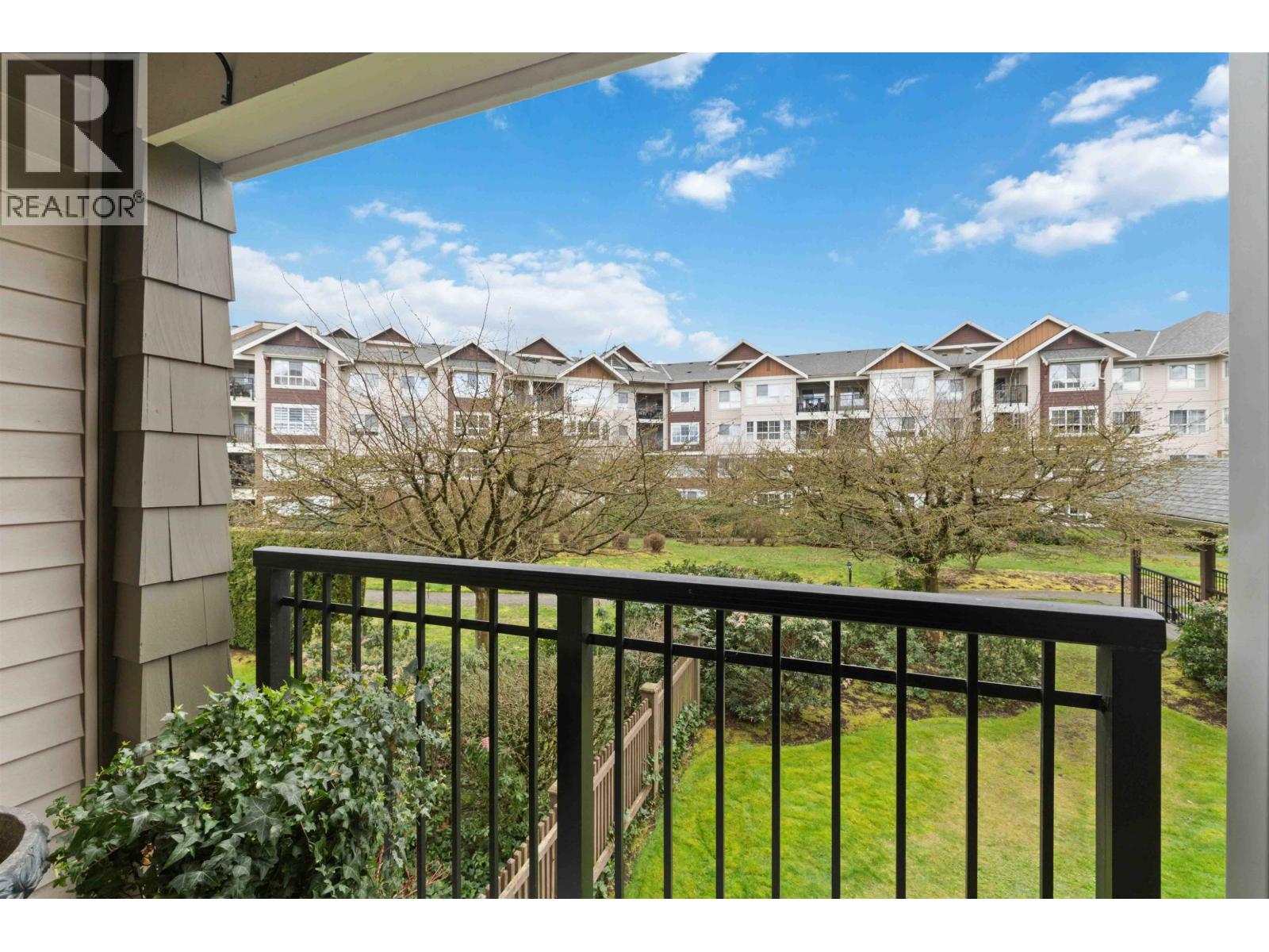 232 19673 Meadow Gardens Way, Pitt Meadows, British Columbia  V3Y 0A1 - Photo 28 - R3135995