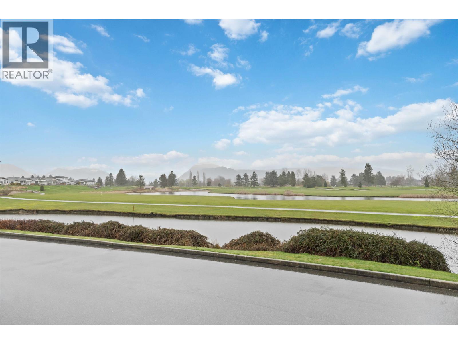 232 19673 Meadow Gardens Way, Pitt Meadows, British Columbia  V3Y 0A1 - Photo 36 - R3135995