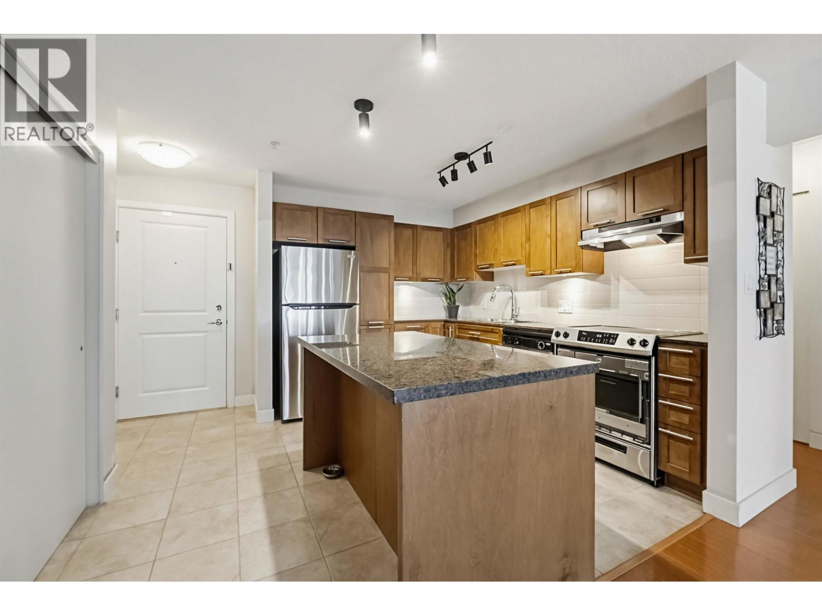 232 19673 Meadow Gardens Way, Pitt Meadows, British Columbia  V3Y 0A1 - Photo 6 - R3135995