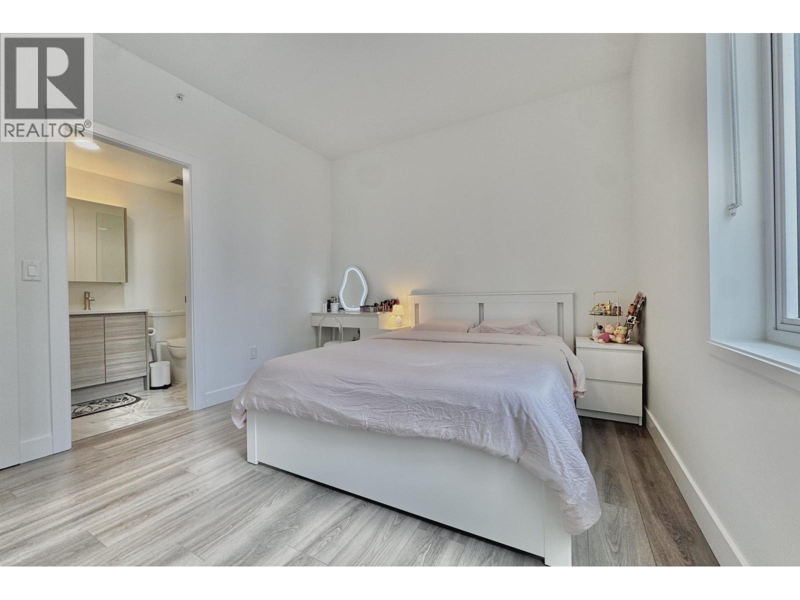 301 4433 Alaska Street, Burnaby, British Columbia  V5C 5T3 - Photo 11 - R3136008