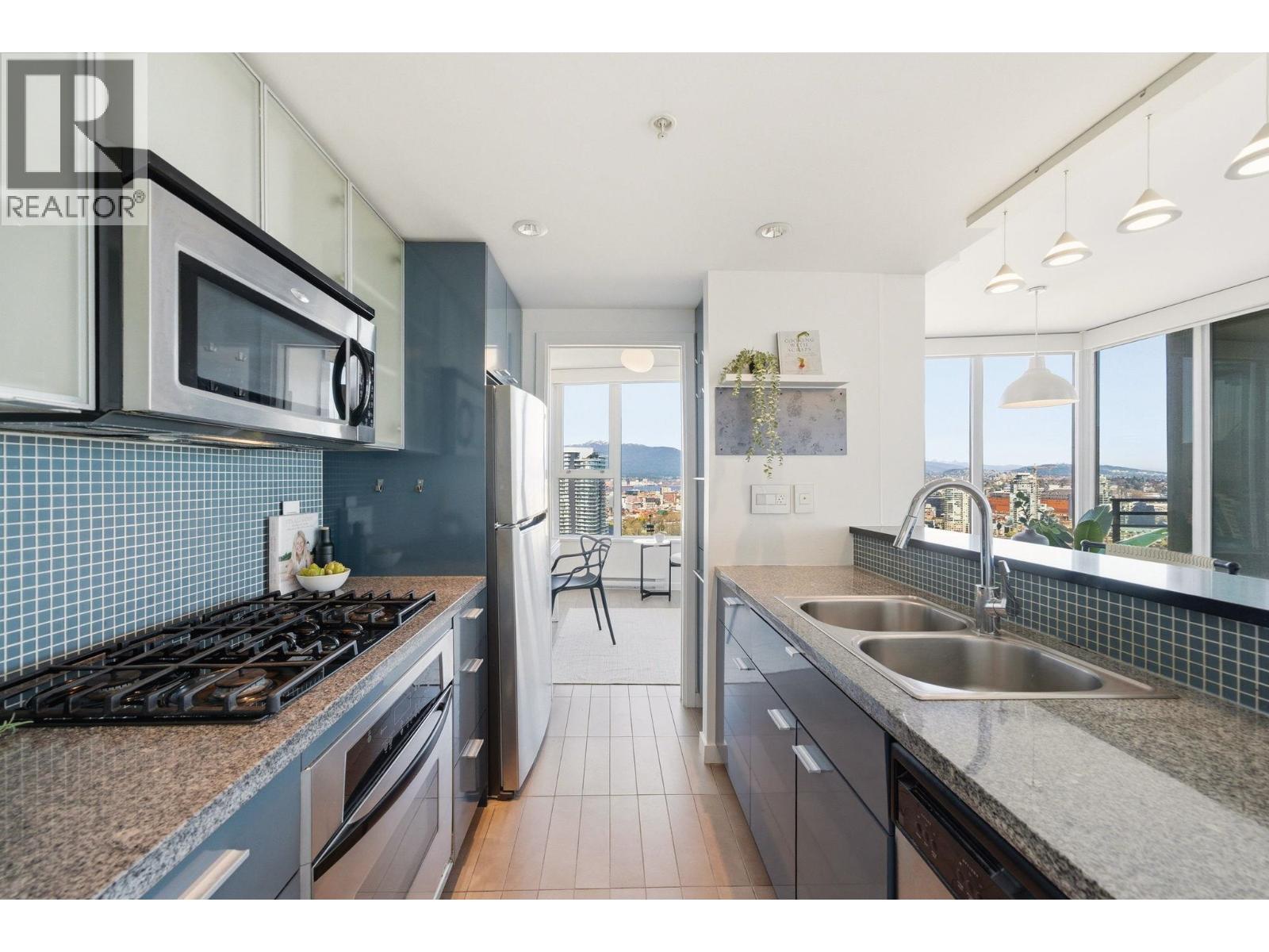 3302 33 Smithe Street, Vancouver, British Columbia  V6B 0B5 - Photo 4 - R3136010