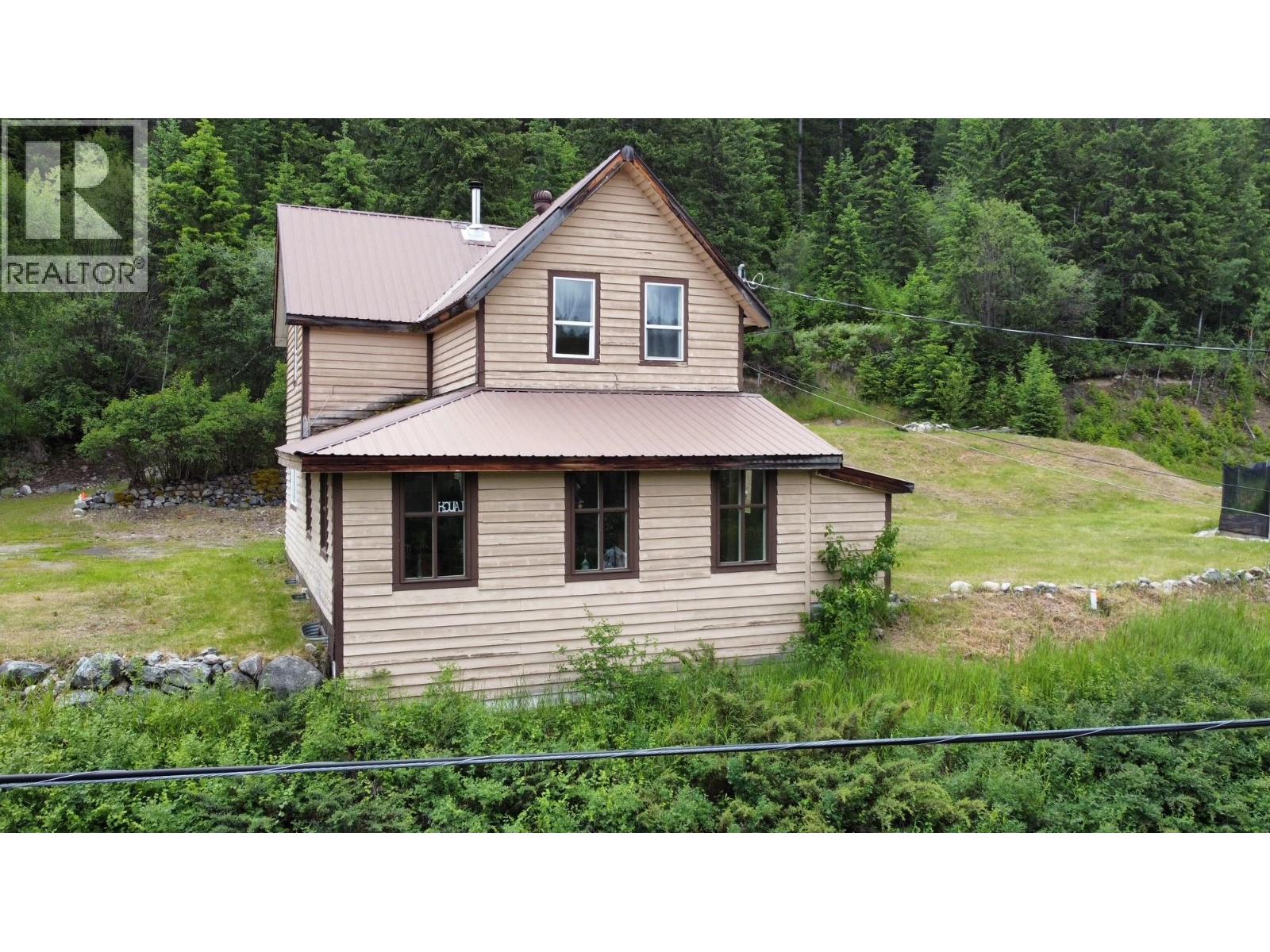 456 Long Lake Avenue, Greenwood, British Columbia