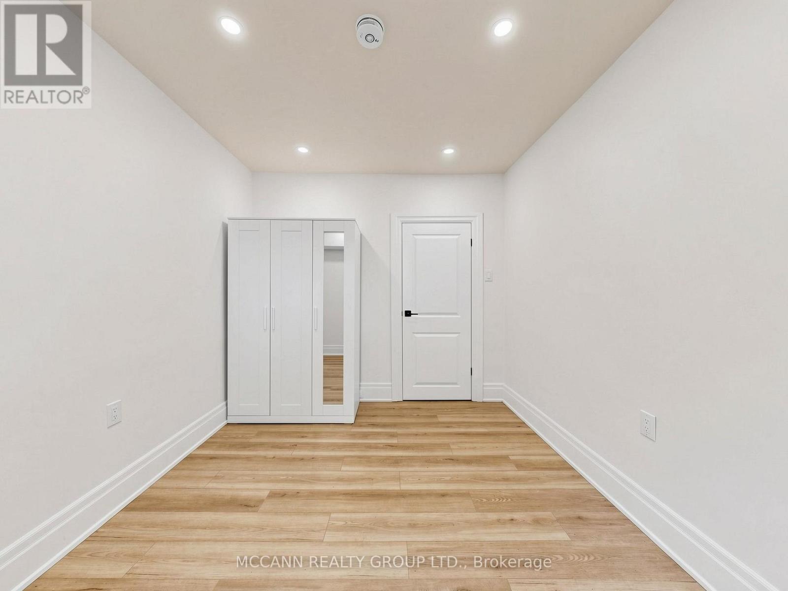 310 St Germain Avenue, Toronto, Ontario  M5M 1W3 - Photo 26 - C13447678