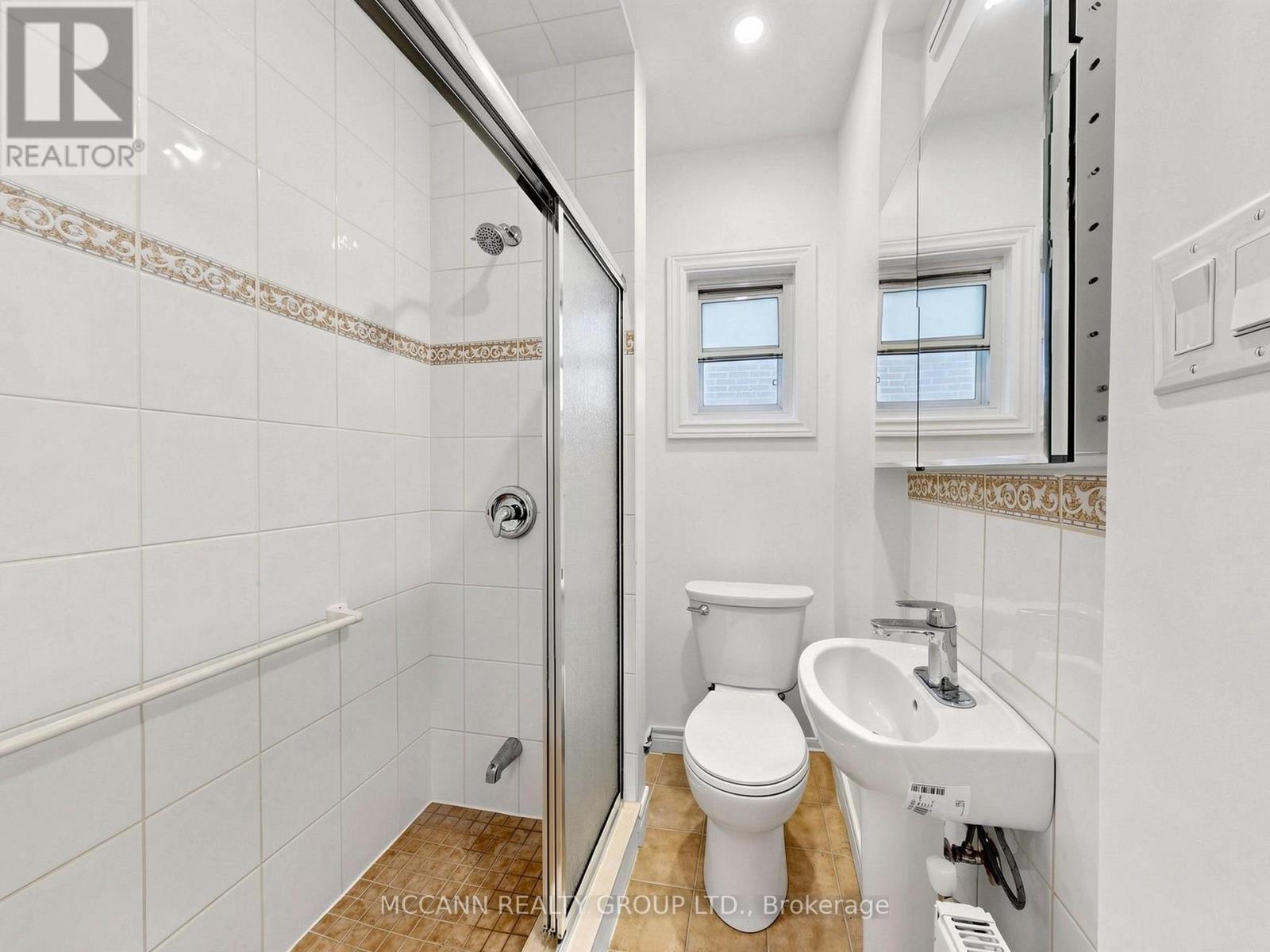 310 St Germain Avenue, Toronto, Ontario  M5M 1W3 - Photo 28 - C13447678