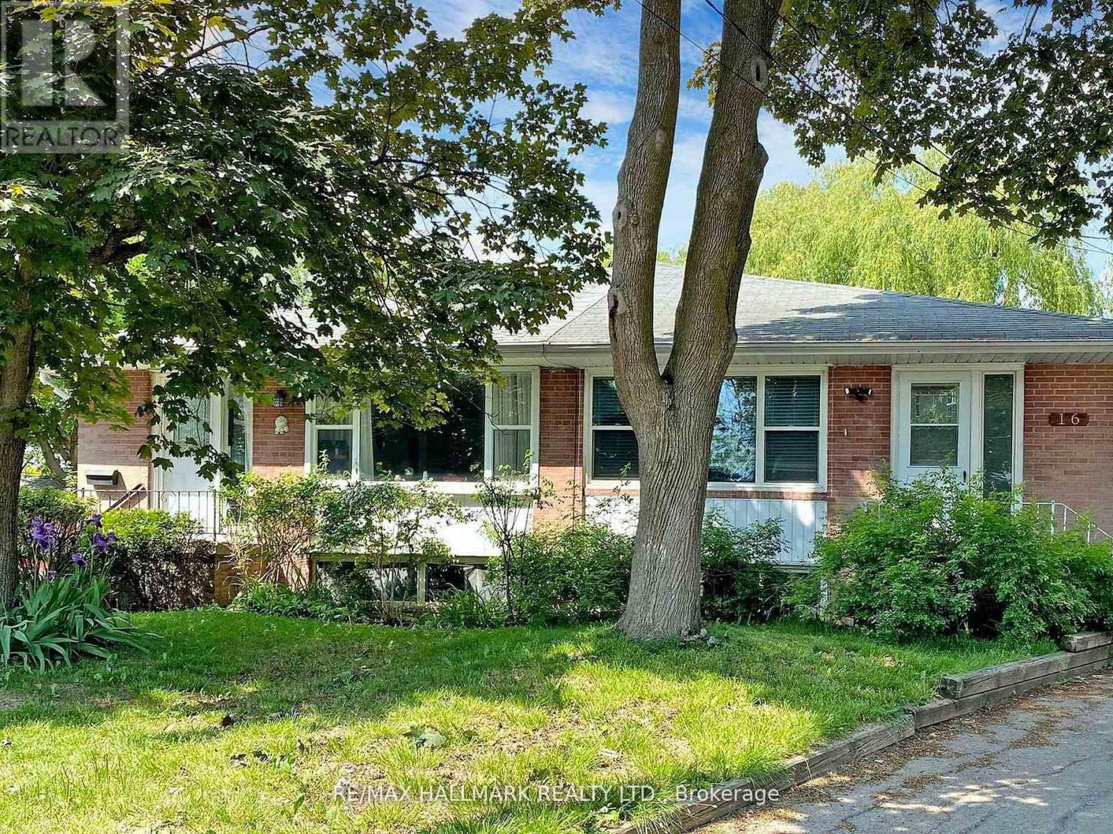 16 Dunboyne Court, Toronto, Ontario  M2R 2B7 - Photo 2 - C13447740