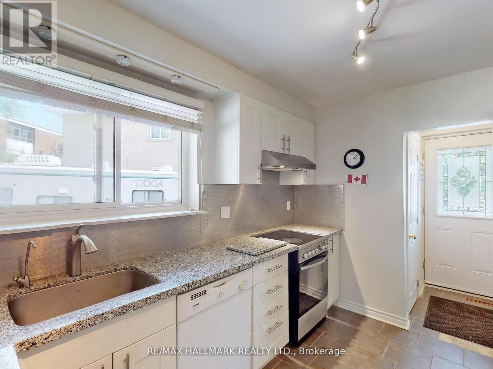 16 Dunboyne Court, Toronto, Ontario  M2R 2B7 - Photo 24 - C13447740