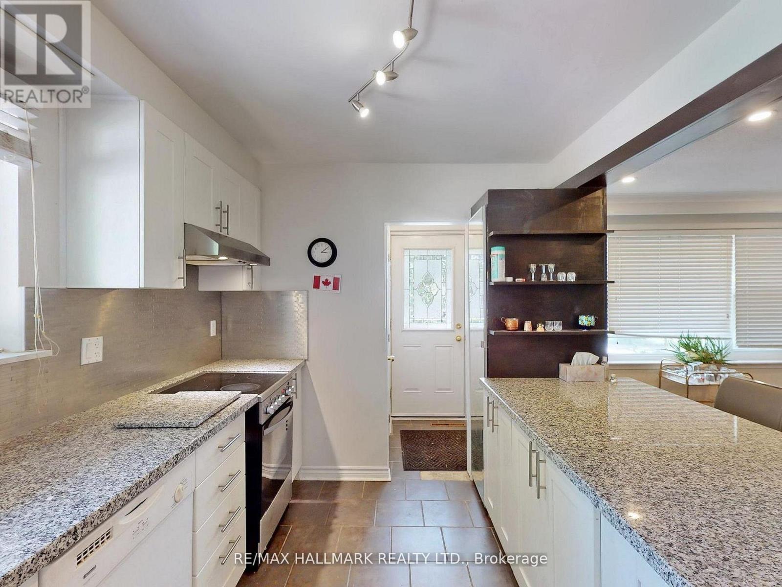 16 Dunboyne Court, Toronto, Ontario  M2R 2B7 - Photo 25 - C13447740