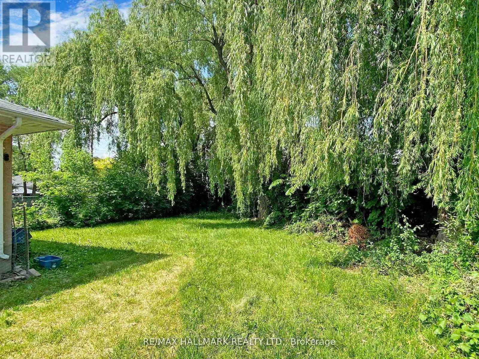 16 Dunboyne Court, Toronto, Ontario  M2R 2B7 - Photo 44 - C13447740