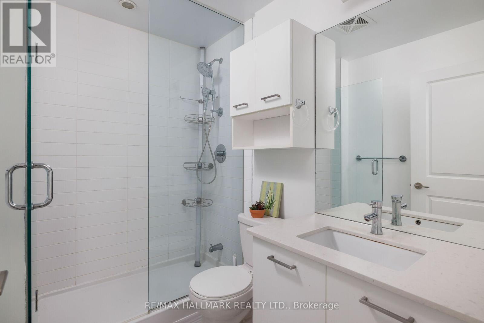 1401 - 530 St Clair Avenue W, Toronto, Ontario  M6C 0A2 - Photo 22 - C13437650