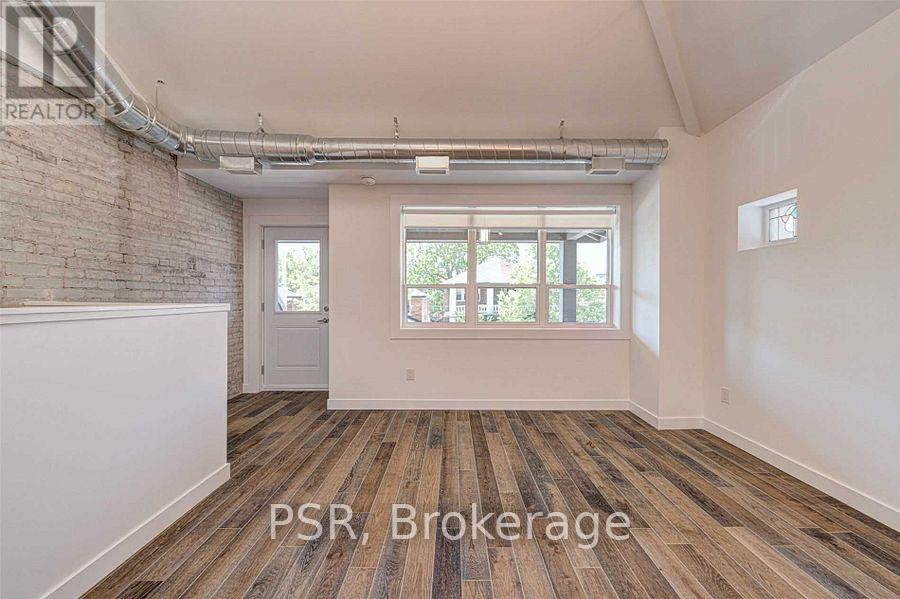Upper - 89 Hammersmith Avenue, Toronto, Ontario  M4E 2W3 - Photo 6 - E13447668