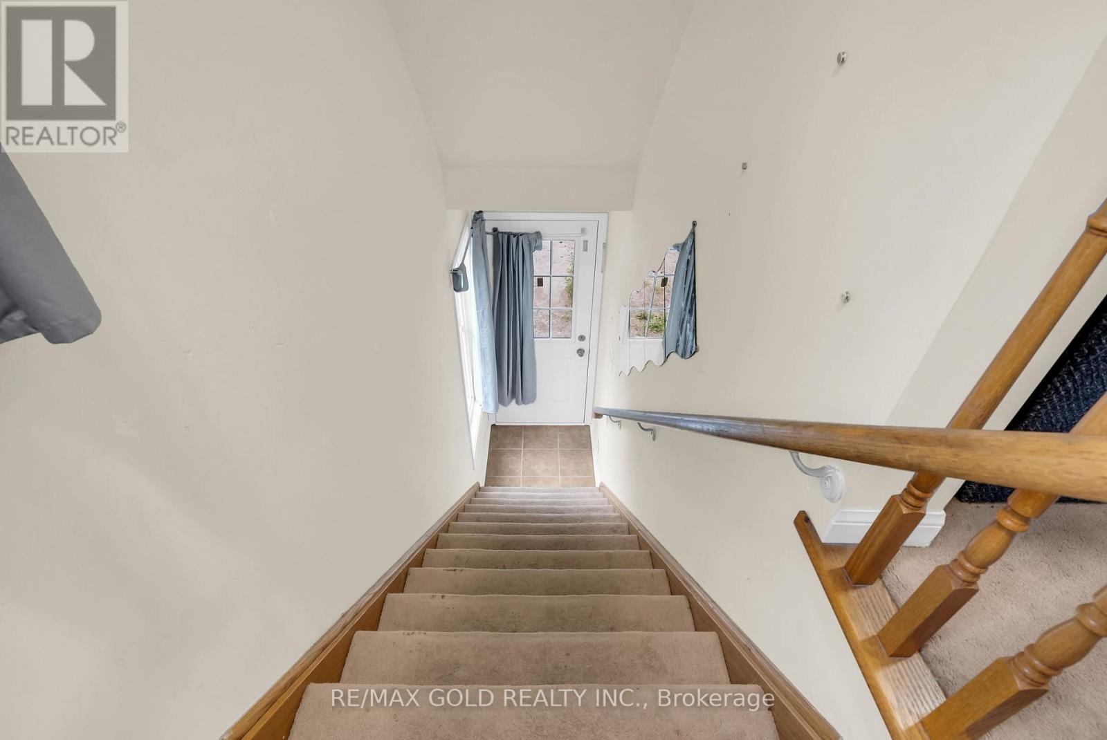 4 Ecopark Gate, Toronto, Ontario  M1B 6G8 - Photo 5 - E13447714
