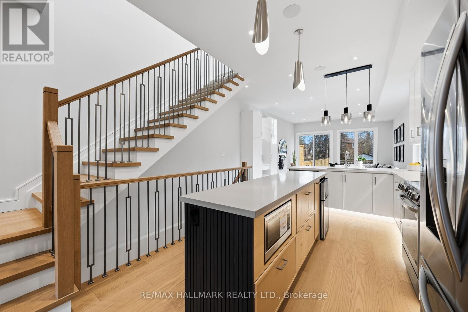 3a Linton Avenue, Toronto, Ontario  M1N 1W5 - Photo 10 - E13447756