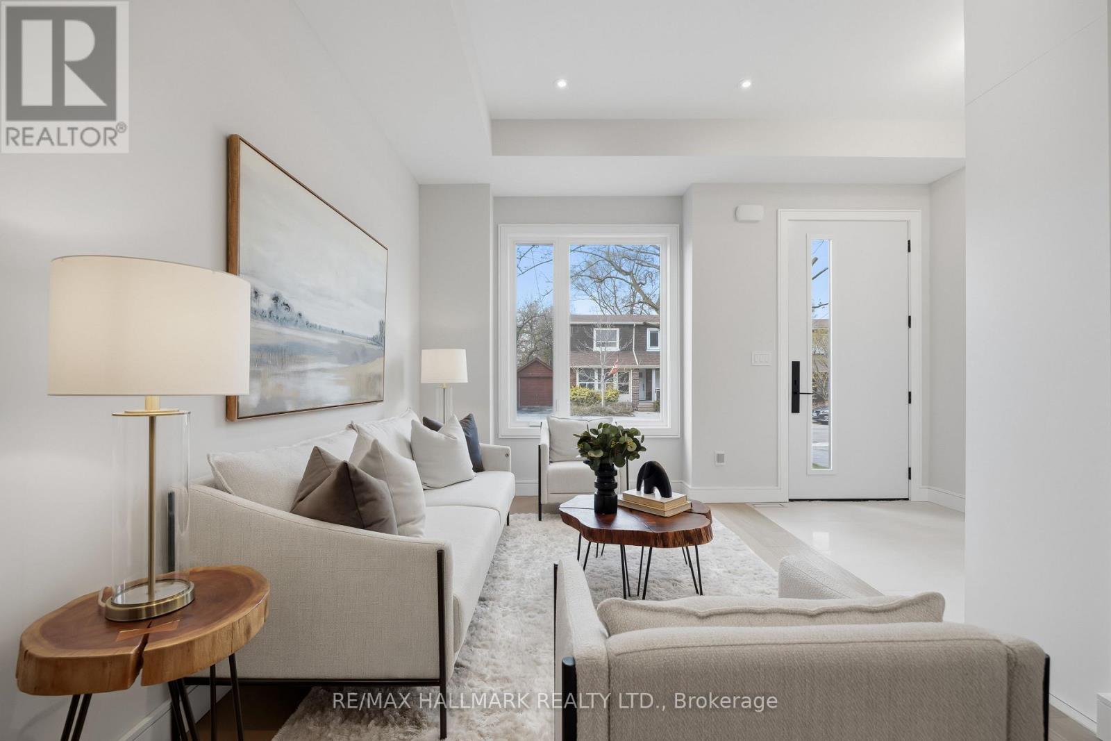 3a Linton Avenue, Toronto, Ontario  M1N 1W5 - Photo 7 - E13447756