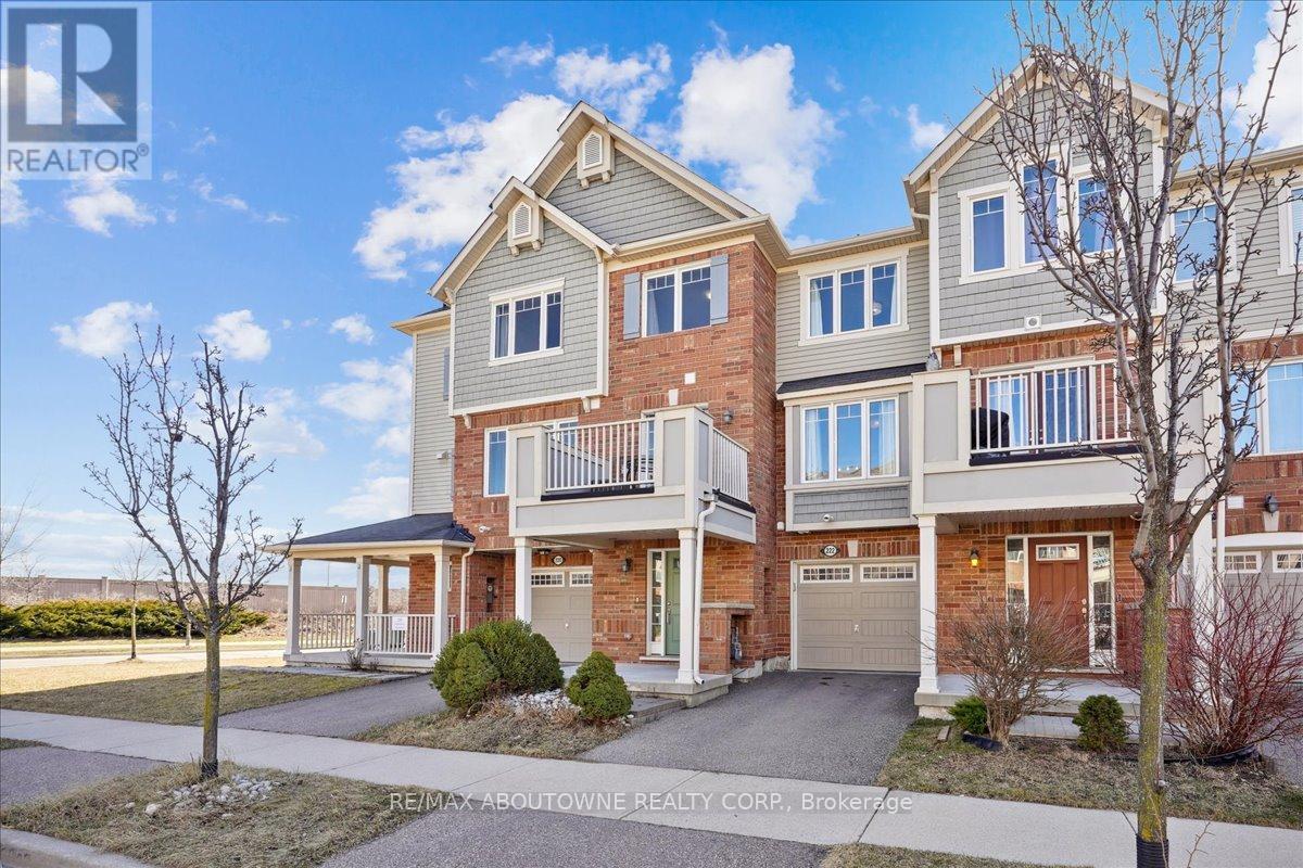 222 Septimus Heights, Milton, Ontario  L9T 8N5 - Photo 2 - W13194174