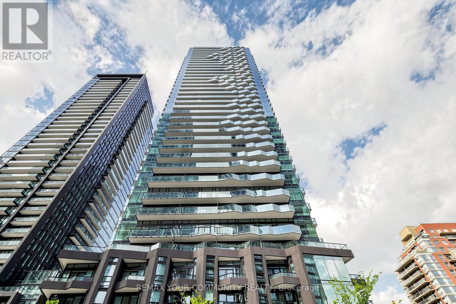 819 - 110 BROADWAY AVENUE E, Toronto, Ontario