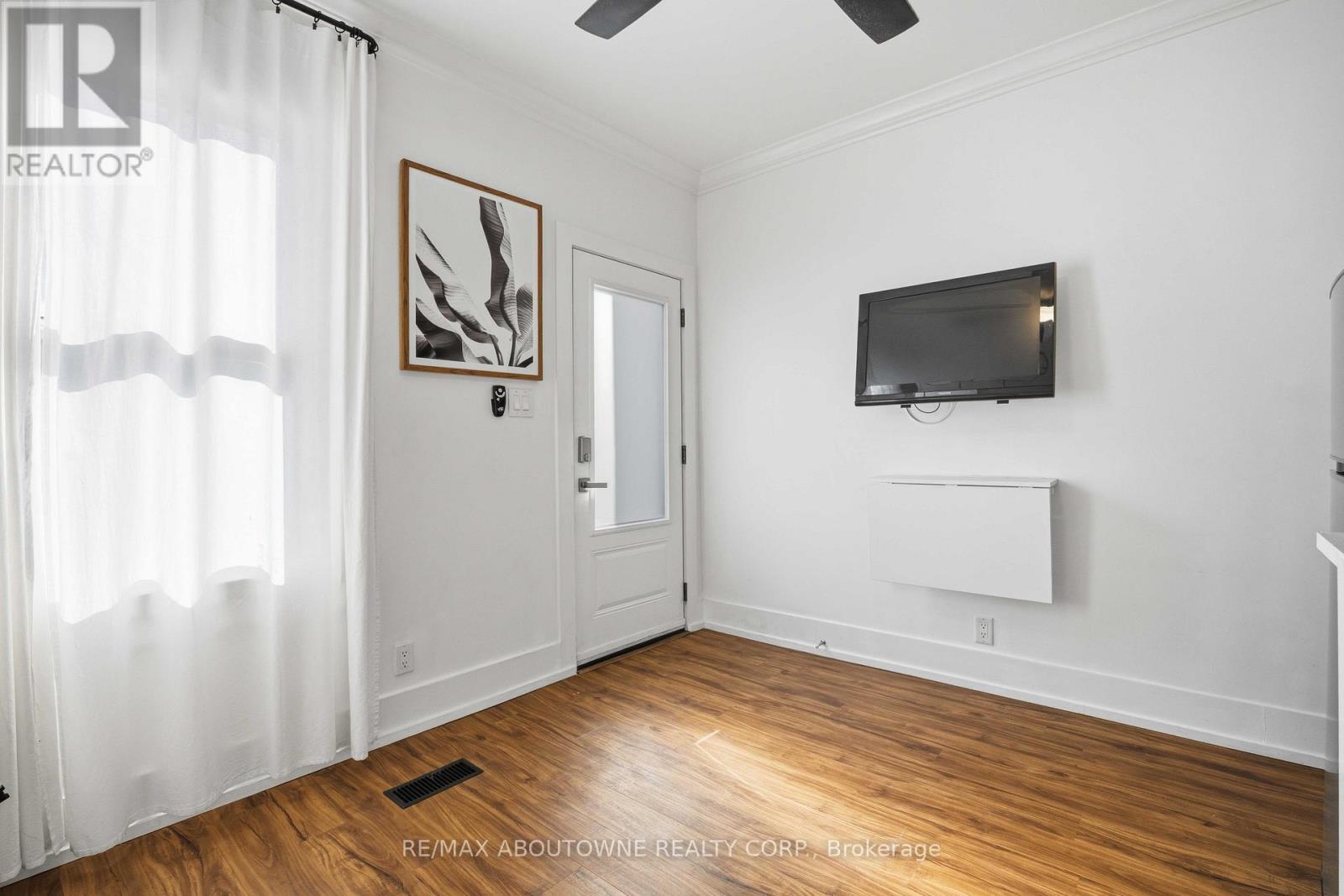 4 - 793 Pape Avenue, Toronto, Ontario M4K 3T2 - Photo 12 - E13223070
