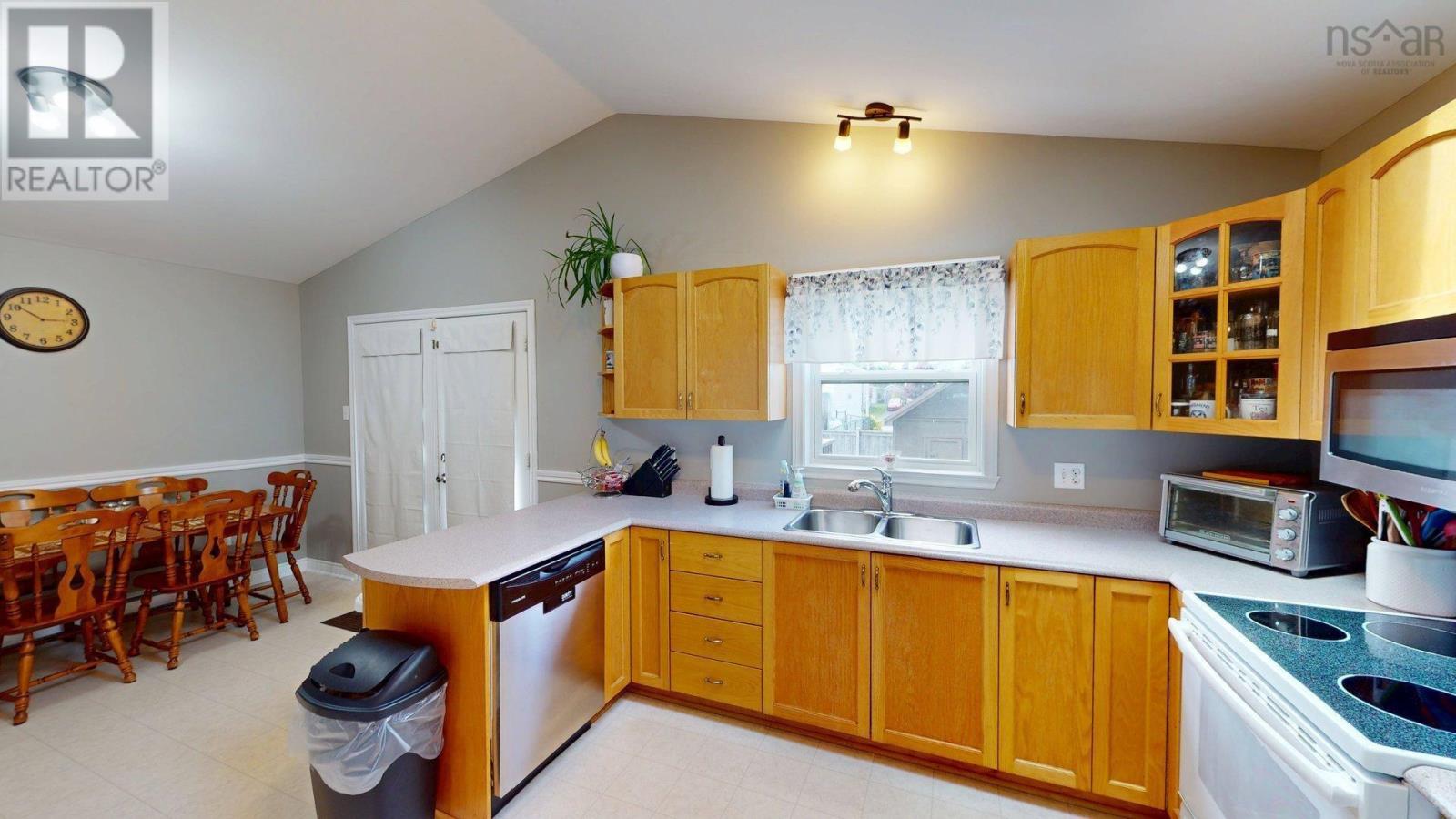 54 Serop Crescent, Eastern Passage, Nova Scotia  B3G 1P8 - Photo 7 - 202614161