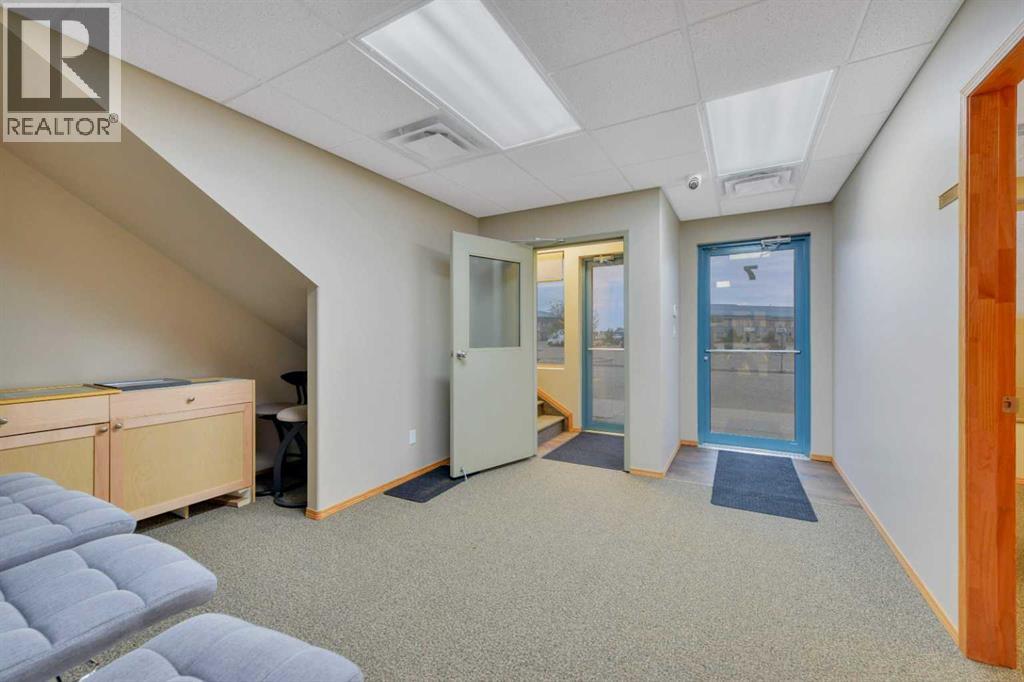 7, 7471 Edgar Industrial Bend, Red Deer, Alberta  T4P 3Z5 - Photo 3 - A2321107