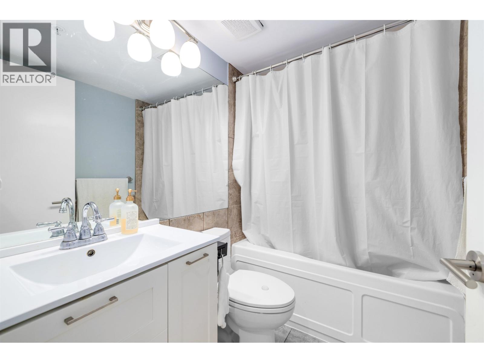 145 5880 Dover Crescent, Richmond, British Columbia  V7C 5P5 - Photo 12 - R3135612