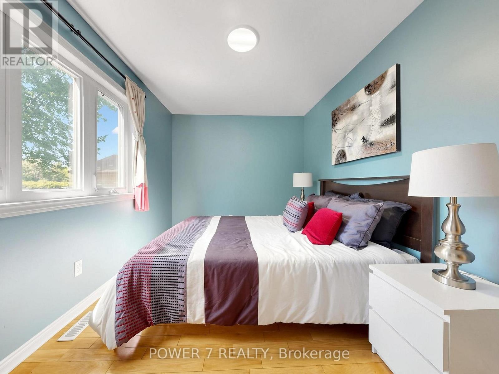 74 Sylvan Crescent, Richmond Hill, Ontario  L4E 3A5 - Photo 32 - N13447768