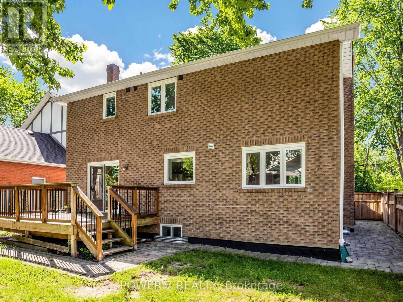 74 Sylvan Crescent, Richmond Hill, Ontario  L4E 3A5 - Photo 40 - N13447768