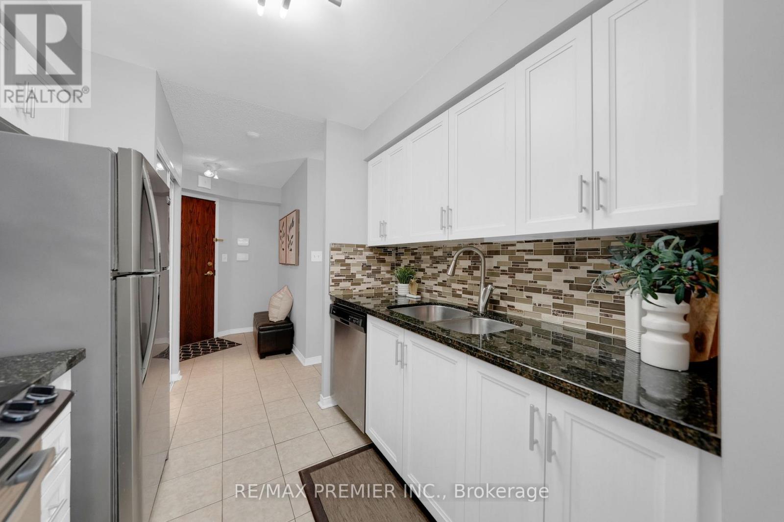 220 - 51 Baffin Court, Richmond Hill, Ontario  L4B 4P6 - Photo 19 - N13447776