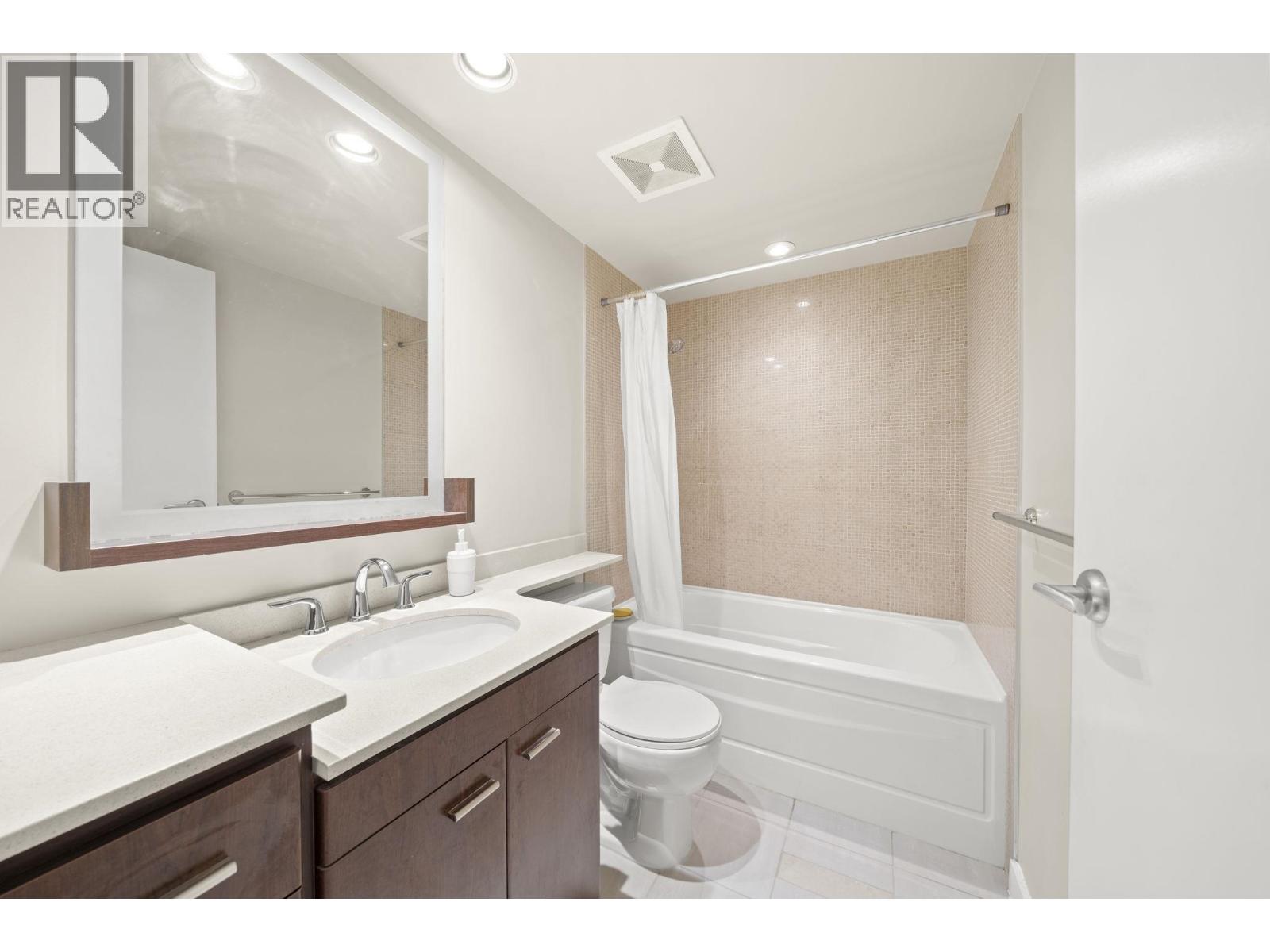 306 583 Beach Crescent, Vancouver, British Columbia  V6Z 3E6 - Photo 9 - R3135938