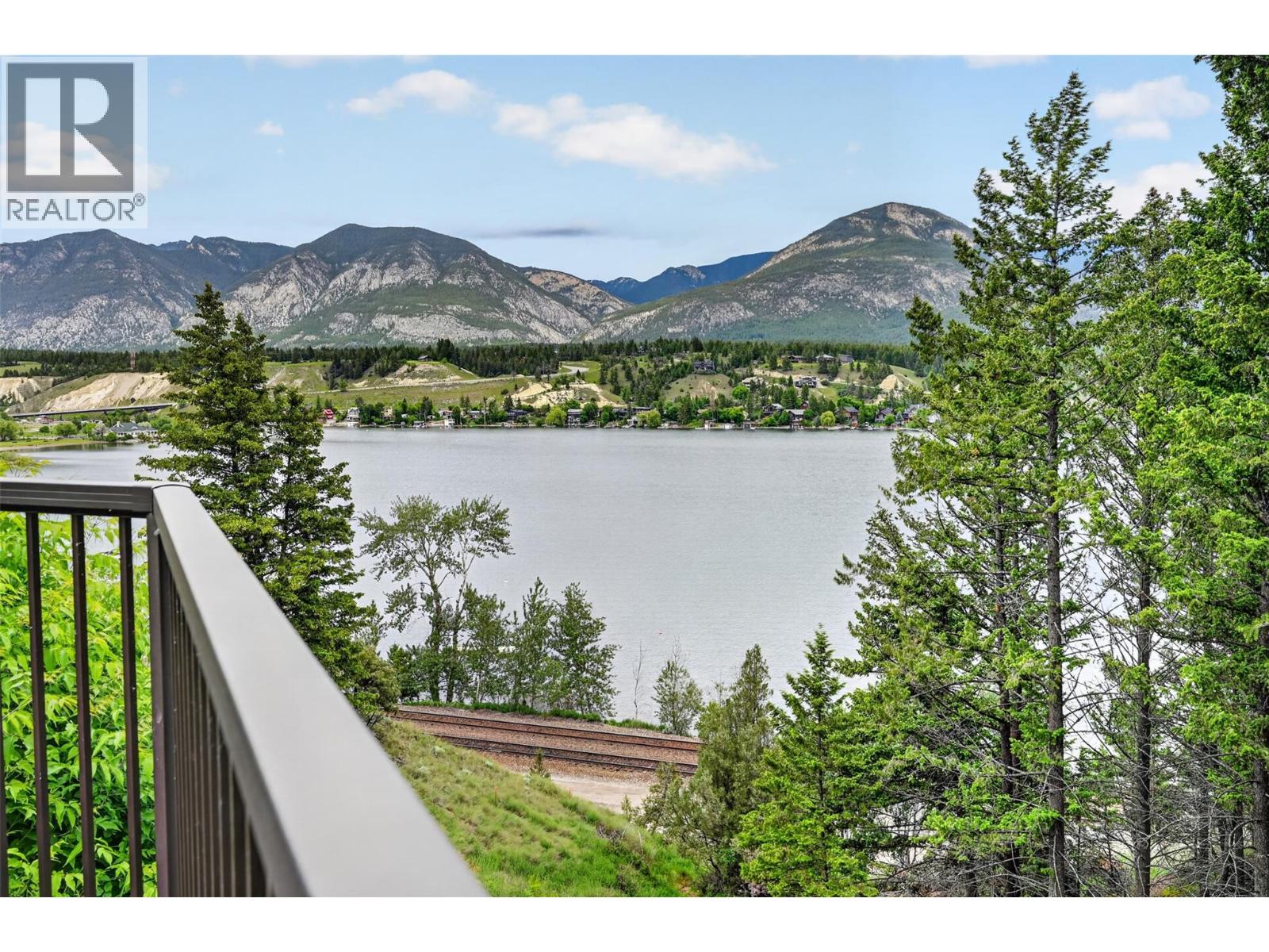 821 4th Avenue, Invermere, British Columbia  V0A 1K4 - Photo 50 - 10391116