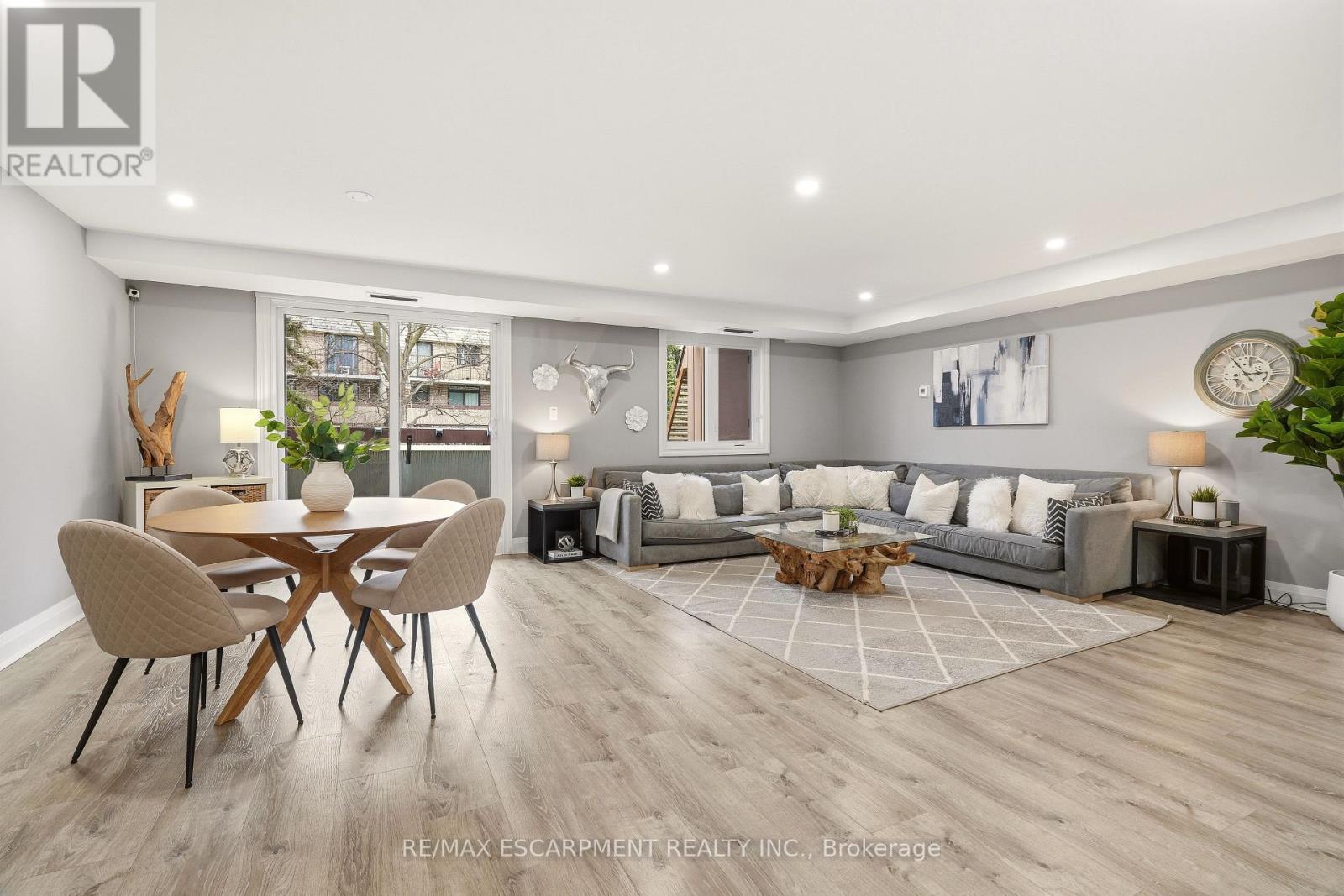177 - 1250 Mississauga Valley Boulevard, Mississauga, Ontario  L5A 3R6 - Photo 2 - W13447674