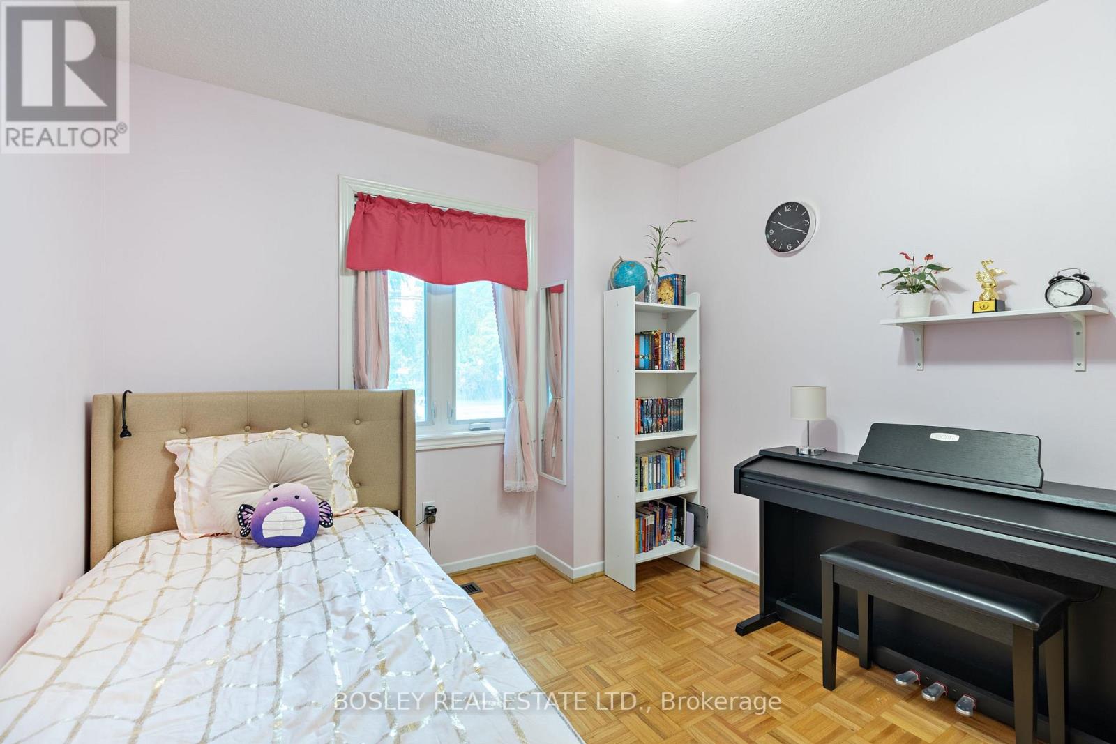 6 Markburn Court, Toronto, Ontario  M9C 4Z1 - Photo 19 - W13447696