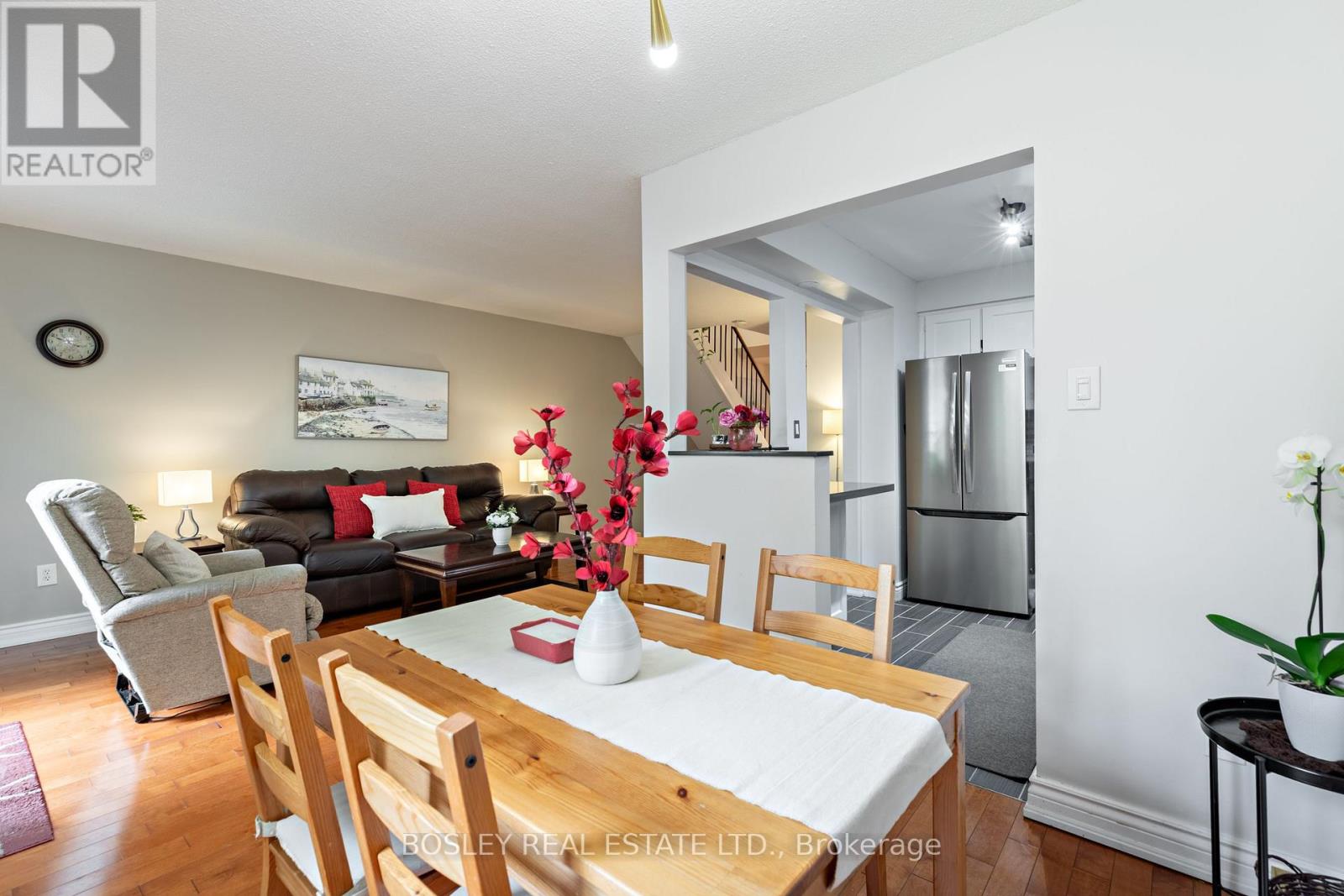 6 Markburn Court, Toronto, Ontario  M9C 4Z1 - Photo 2 - W13447696