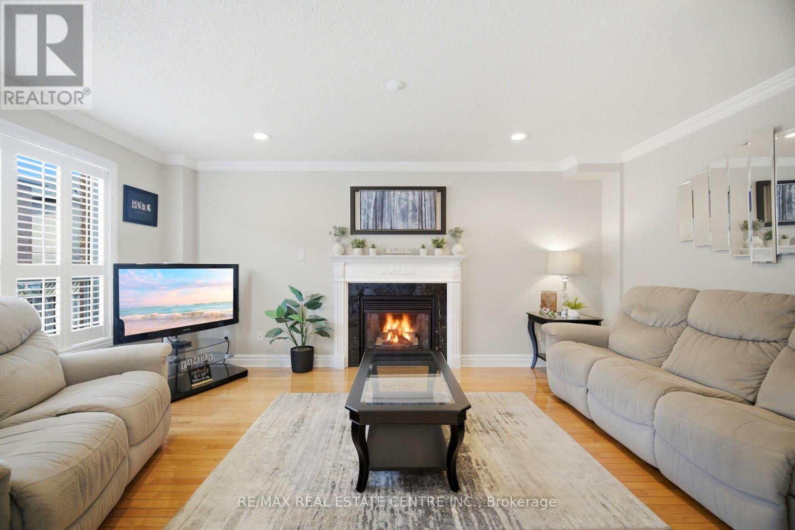 18 Grasshopper Way, Brampton, Ontario  L6R 2J6 - Photo 11 - W13447738
