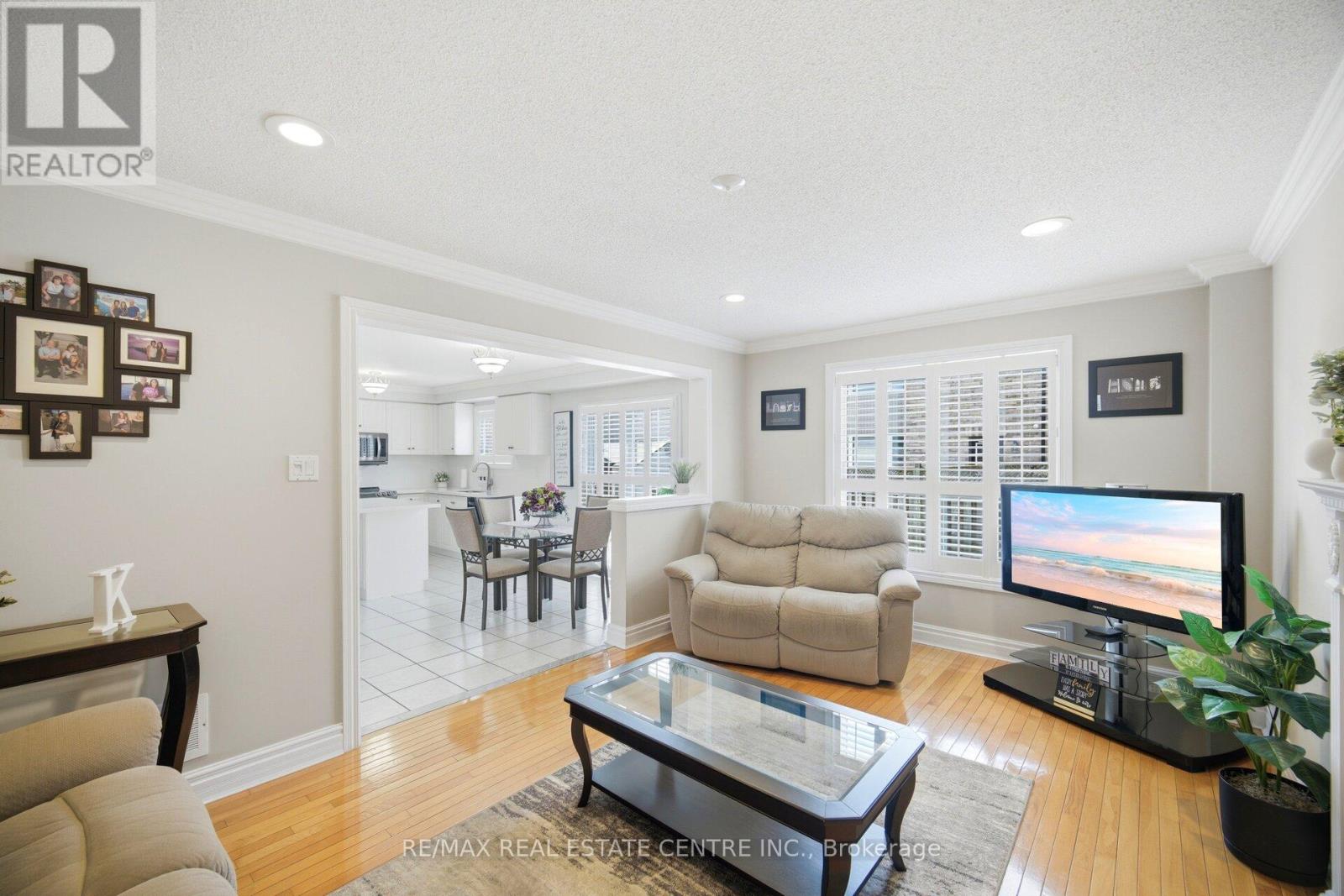 18 Grasshopper Way, Brampton, Ontario  L6R 2J6 - Photo 12 - W13447738