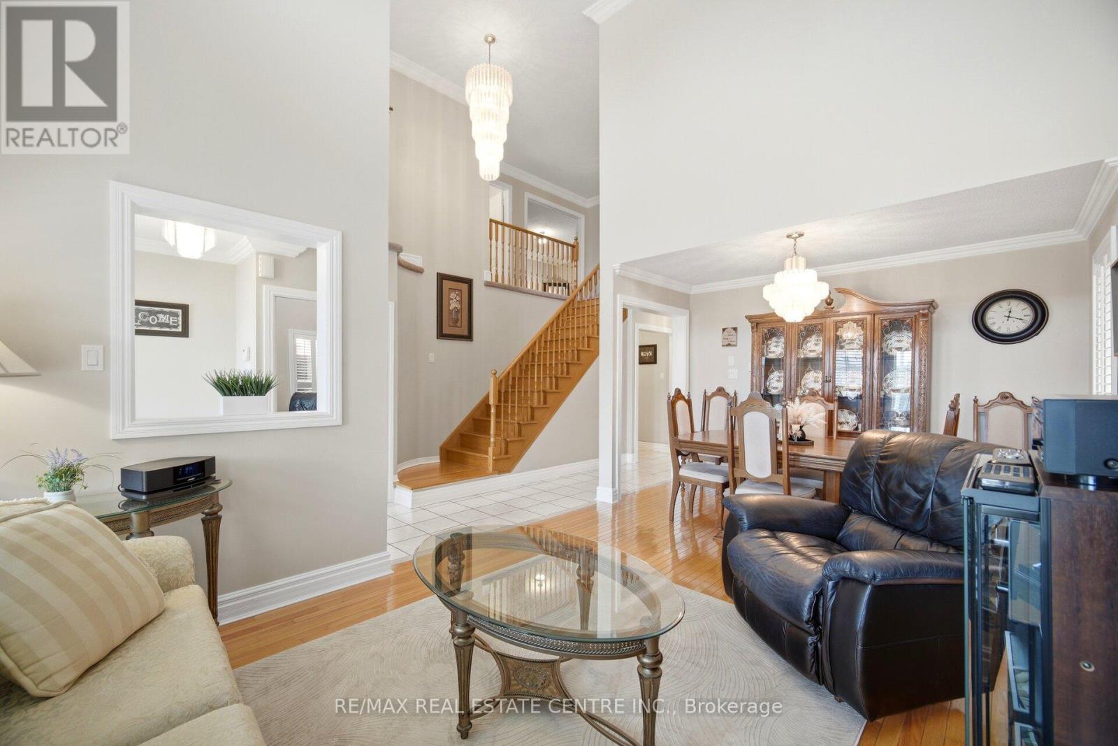 18 Grasshopper Way, Brampton, Ontario  L6R 2J6 - Photo 7 - W13447738