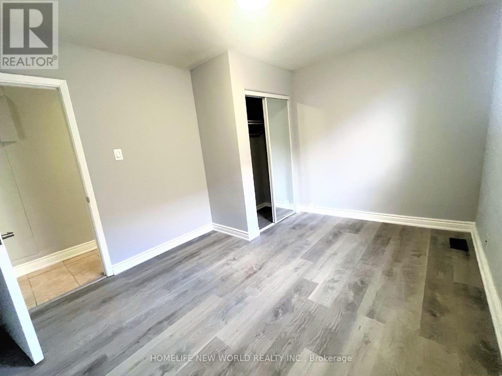 1 - 2 Thornton Avenue, Toronto, Ontario  M6E 2C9 - Photo 10 - W13447780