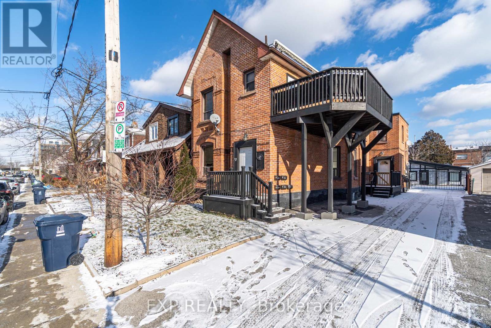 4 - 677 DURIE STREET, Toronto, Ontario