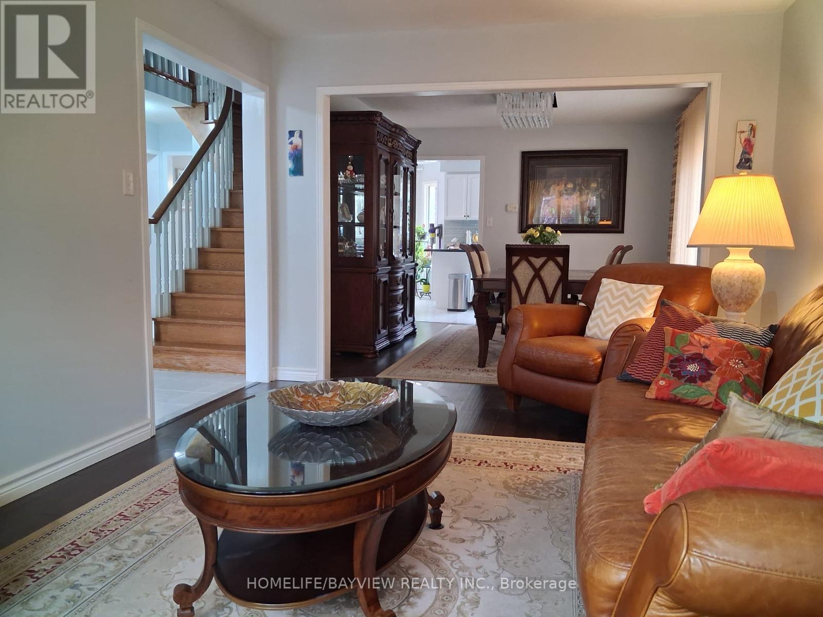 137 Widdifield Avenue, Newmarket, Ontario  L3X 1Z3 - Photo 5 - N13419028