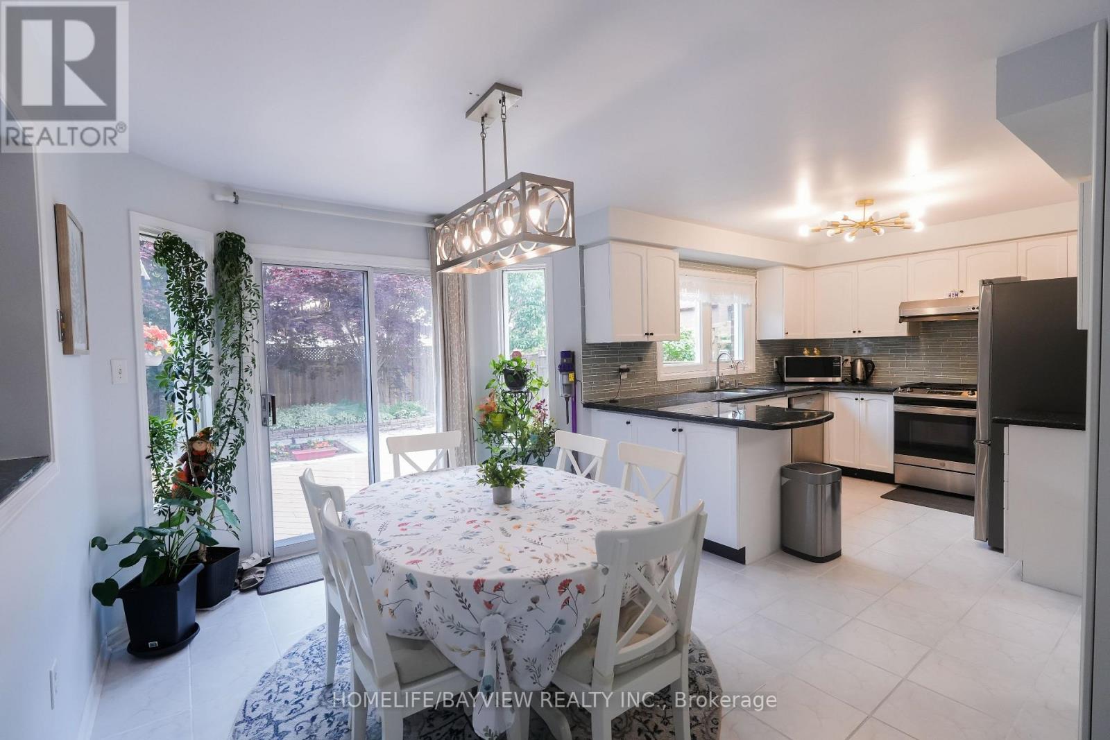 137 Widdifield Avenue, Newmarket, Ontario  L3X 1Z3 - Photo 9 - N13419028