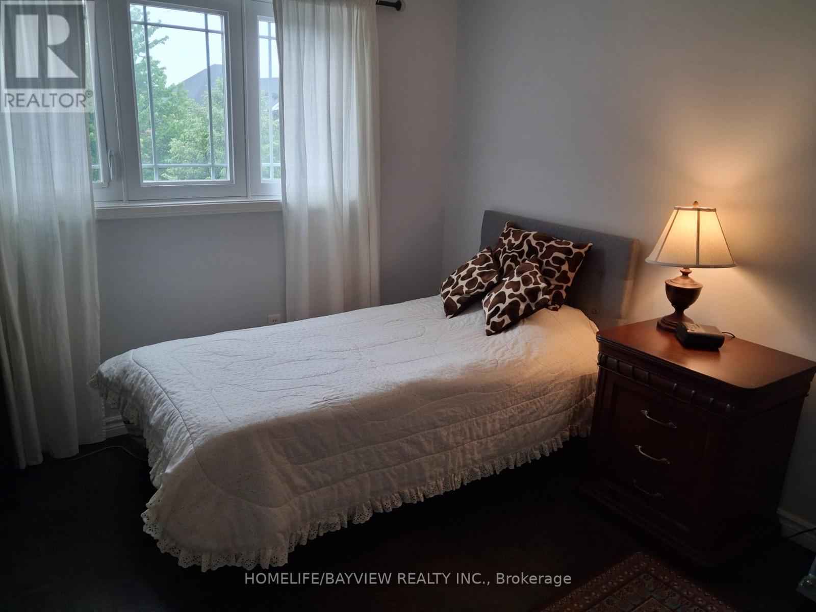 137 Widdifield Avenue, Newmarket, Ontario  L3X 1Z3 - Photo 34 - N13419028
