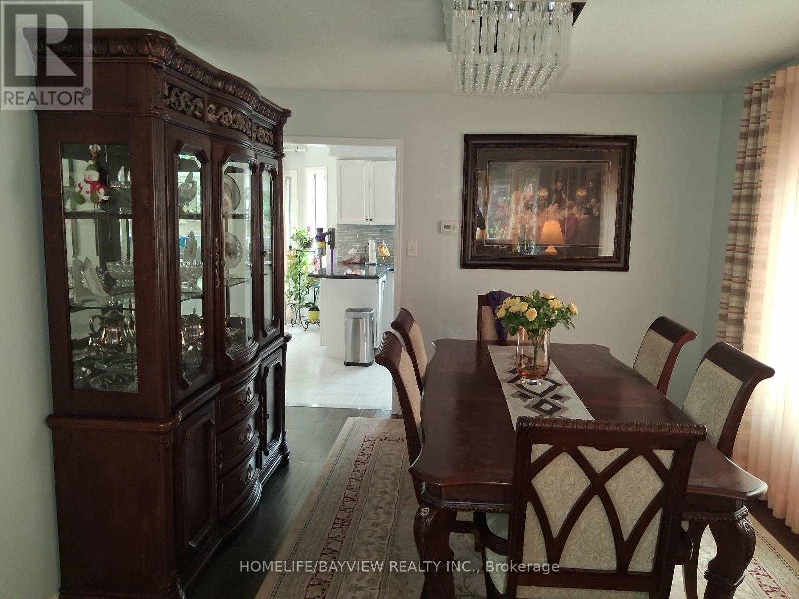 137 Widdifield Avenue, Newmarket, Ontario  L3X 1Z3 - Photo 8 - N13419028