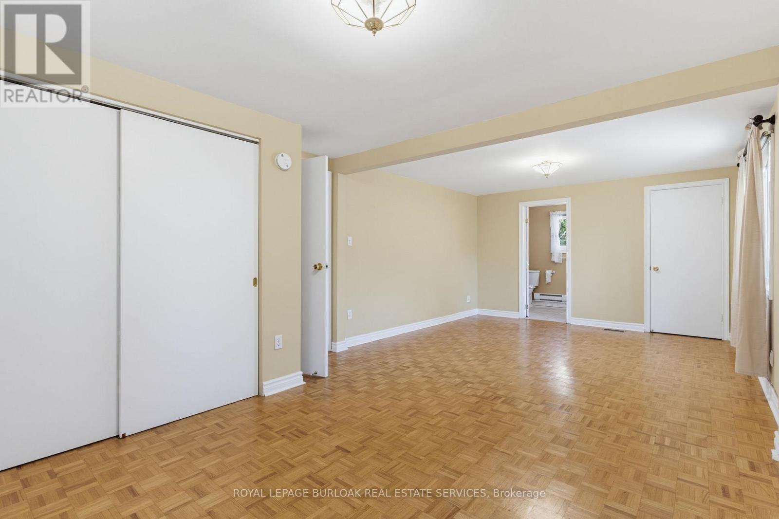 304 Oakwood Court, Burlington, Ontario  L7N 1W9 - Photo 26 - W13447268