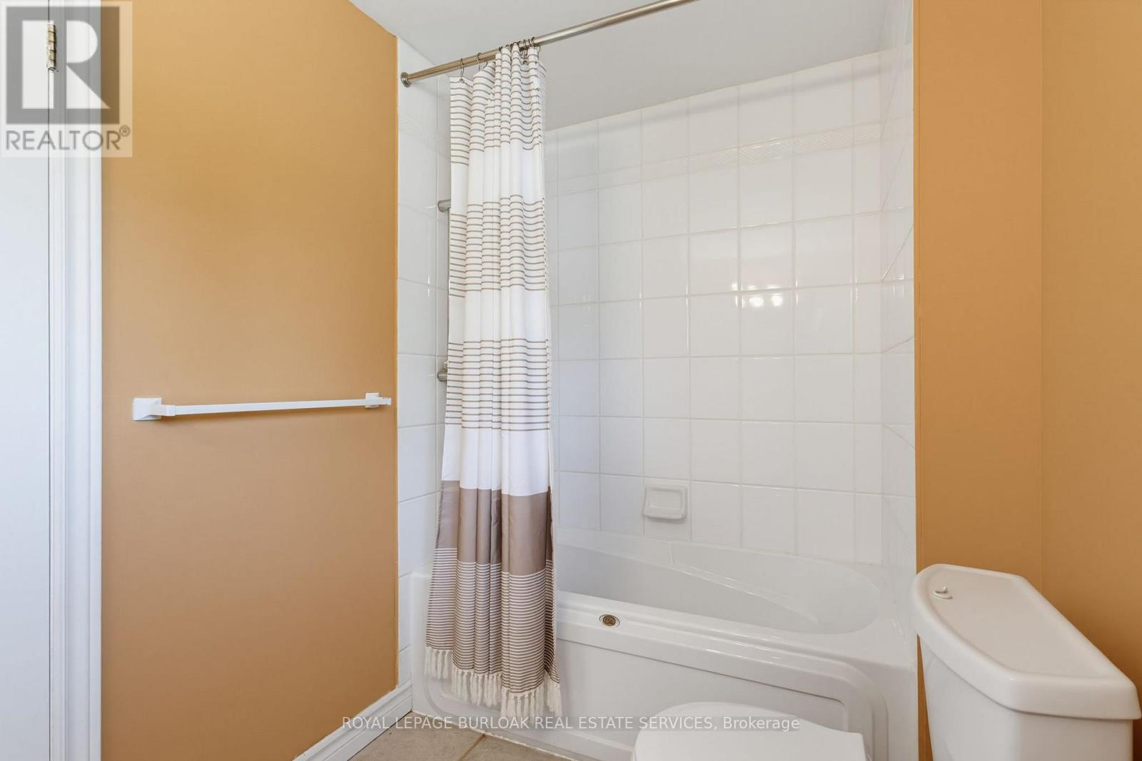 304 Oakwood Court, Burlington, Ontario  L7N 1W9 - Photo 28 - W13447268