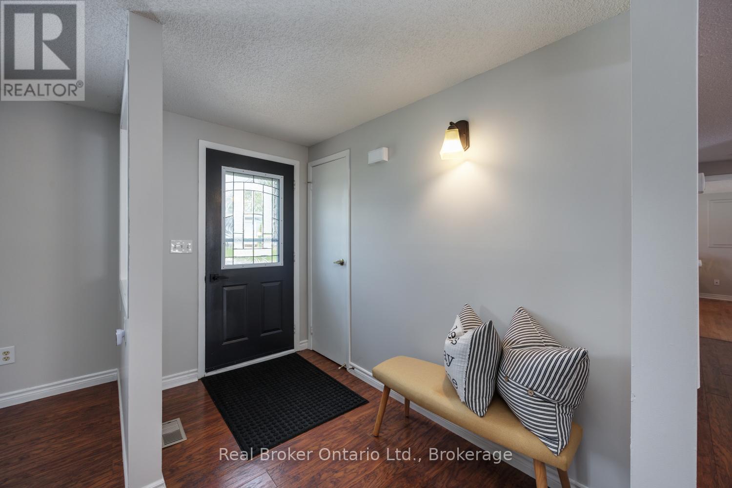 115 Wilmot Trail, Clarington, Ontario  L1B 1A8 - Photo 6 - E13447890