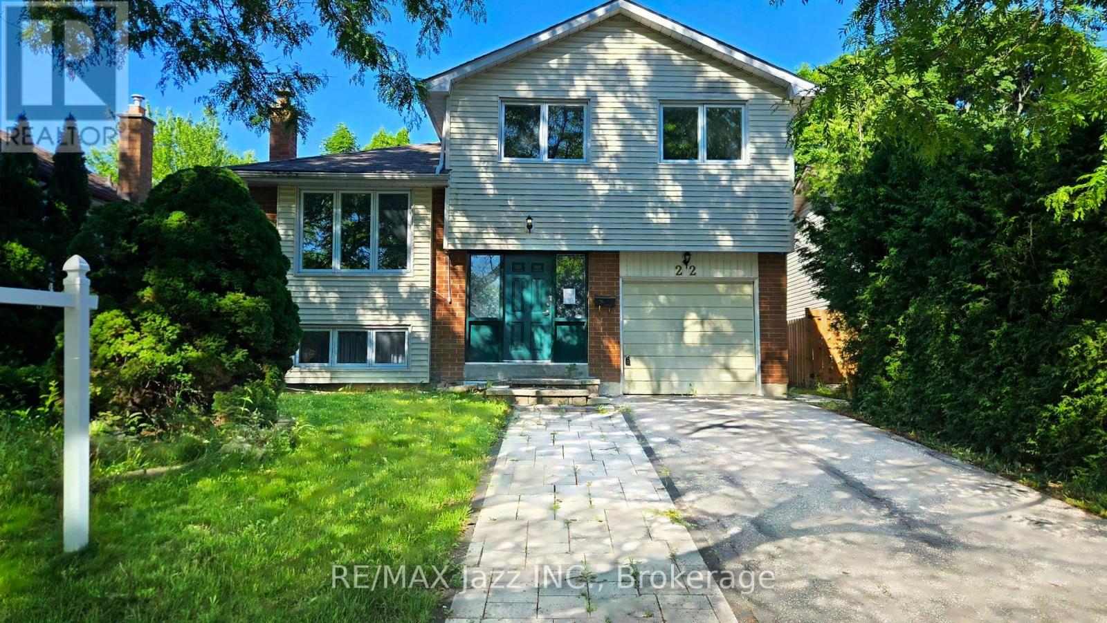 22 RENFIELD CRESCENT, Whitby, Ontario
