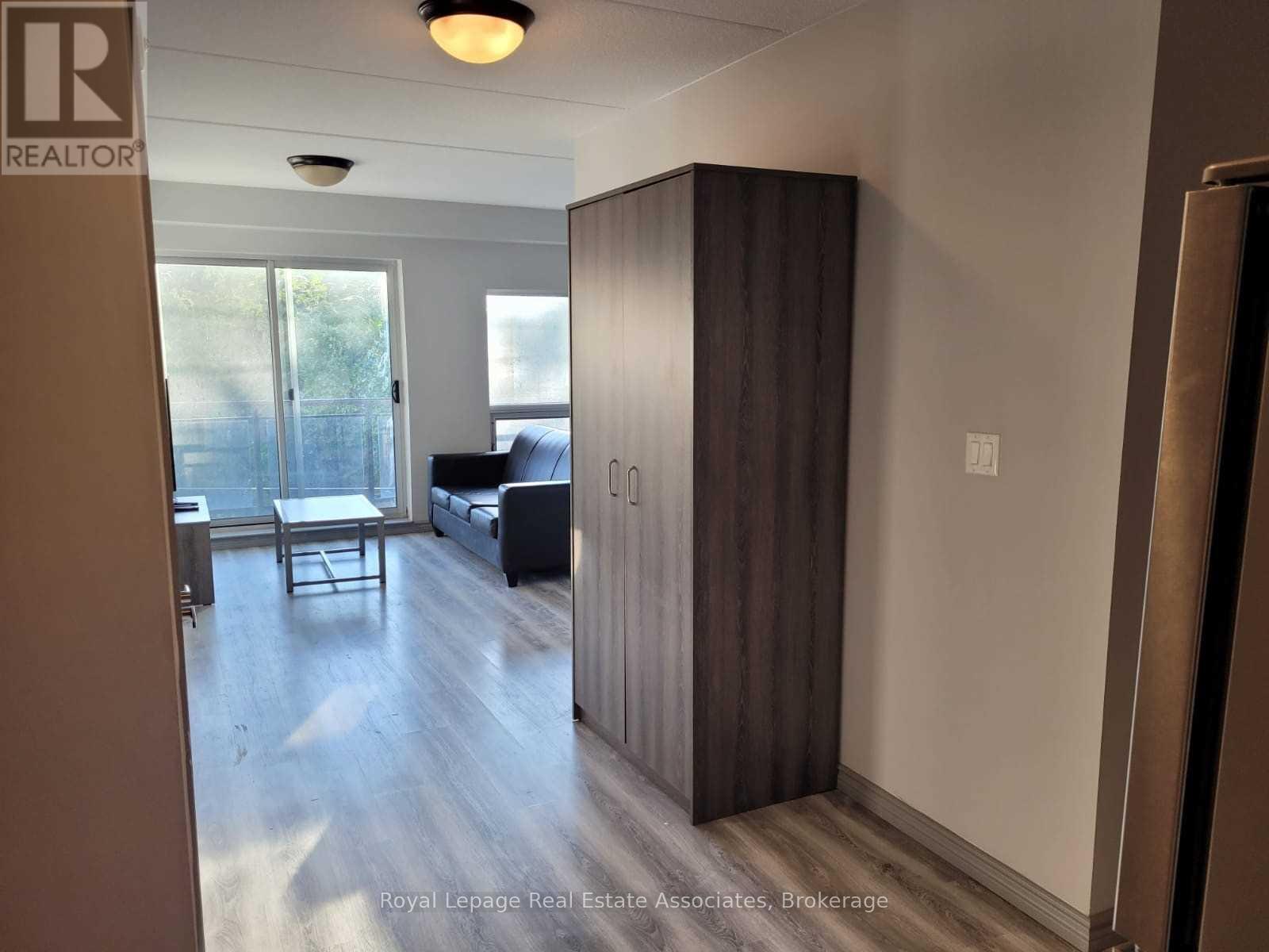 F-306 - 275 Larch Street, Waterloo, Ontario  N2L 3R2 - Photo 4 - X13447660