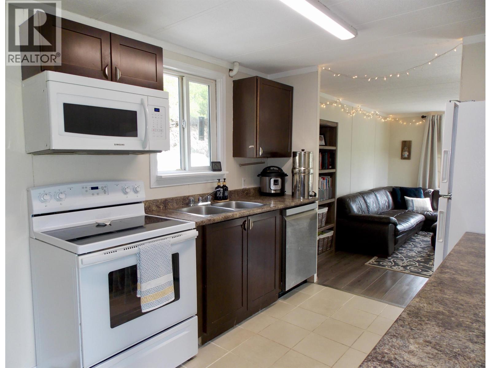 2359 Chimney Lake Road, Williams Lake, British Columbia  V2G 4W3 - Photo 6 - R3135710