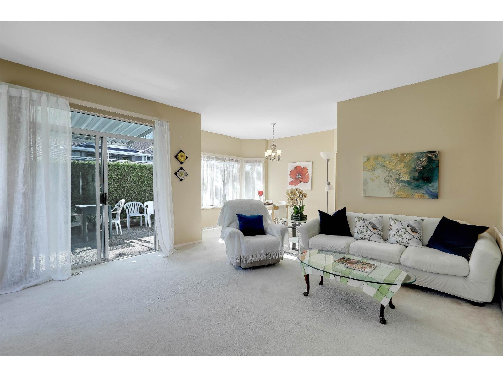 106 13895 102 AVENUE, Surrey, British Columbia